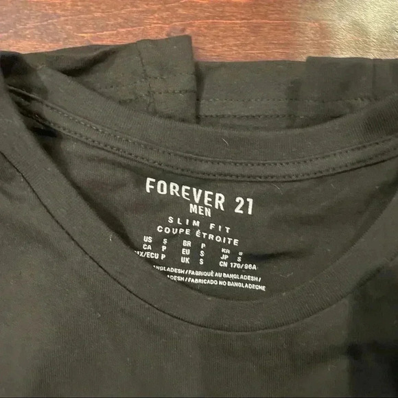 Forever 21 Men’s Pack of 2 Black Shirts - Picture 3 of 4